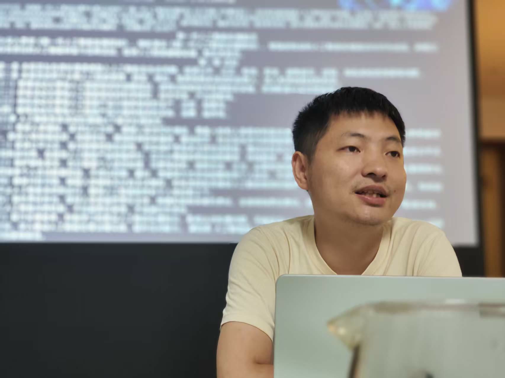 群智泽强专题学习现场